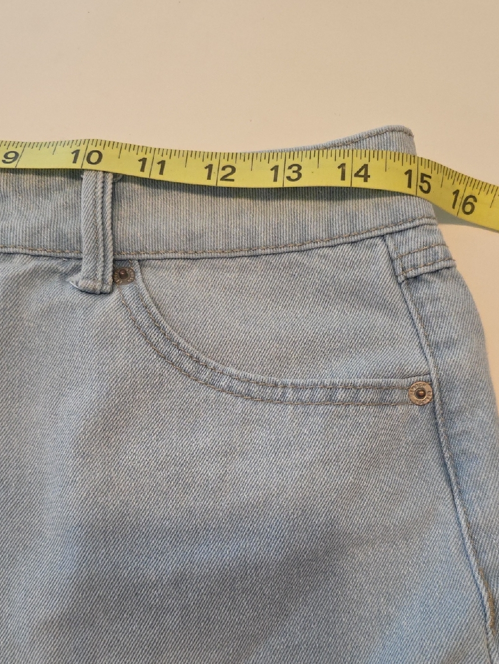 Rewash High Rise Ripped Light Wash Denim Cut-off Shorts Size 7/28 Y2K Summerwear - Picture 7 of 8